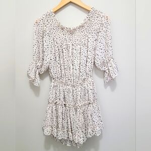 Vestibule ladies dress. Sz Small. Cream/Black.